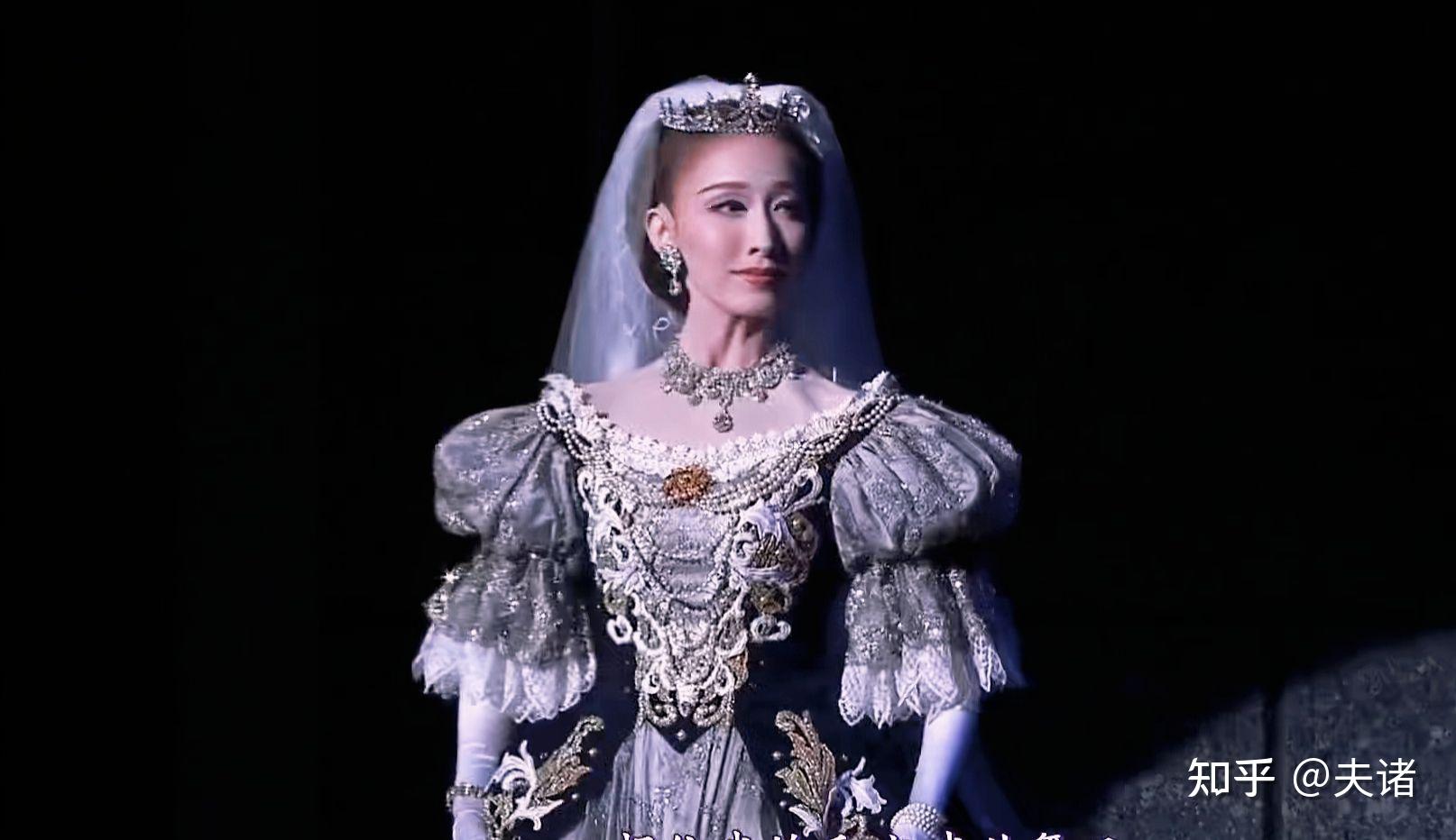 能不能谈谈你最喜欢的宝冢娘役是谁? - 知乎