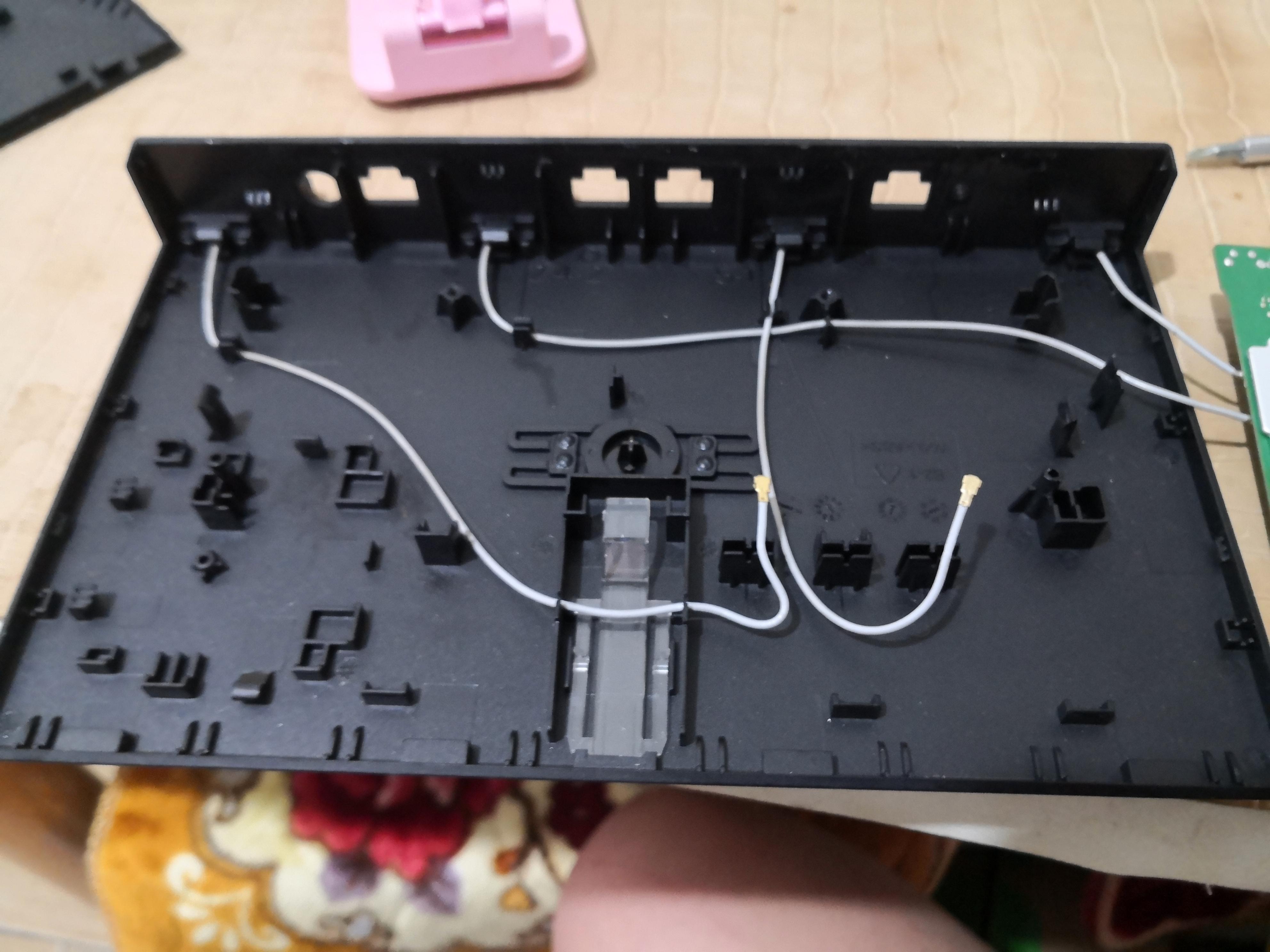 华为ax3 pro凌霄版ws7200拆机:日常使用的路由器竟为偷偷领先受害者?