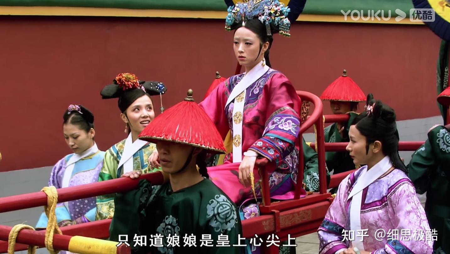 所以,当太后看到沈眉庄时,无才便是德,满心欢喜;看到甄嬛,既漂亮又