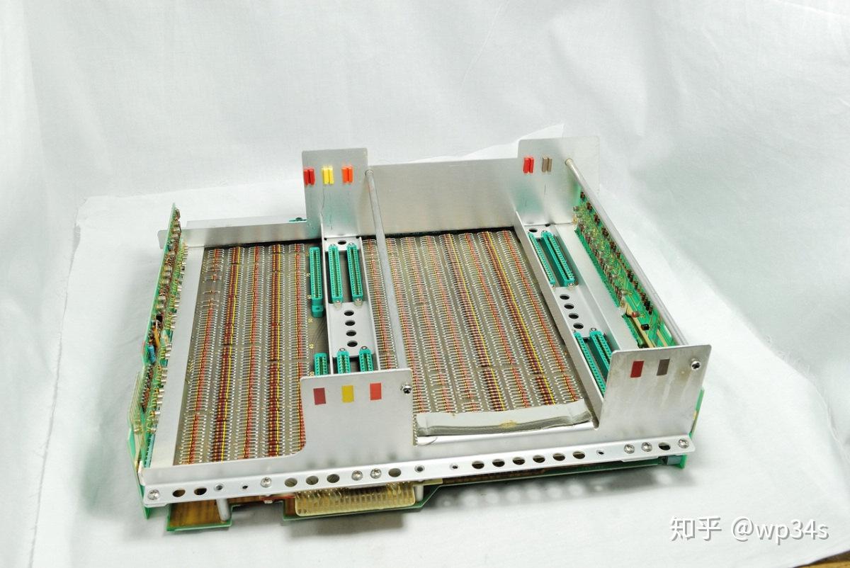 电与磁的极致艺术~1968年的HP9100A晶体管计算器(机)-2