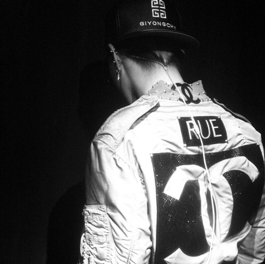 权志龙有哪些照片适合做头像? - 知乎