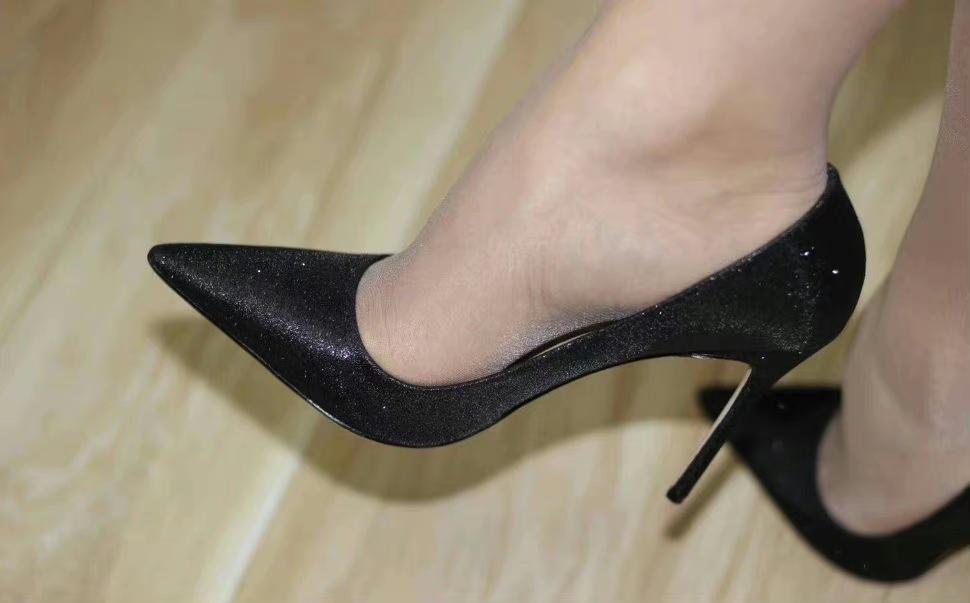 经常穿高跟鞋的脚是什么样的? - 知乎