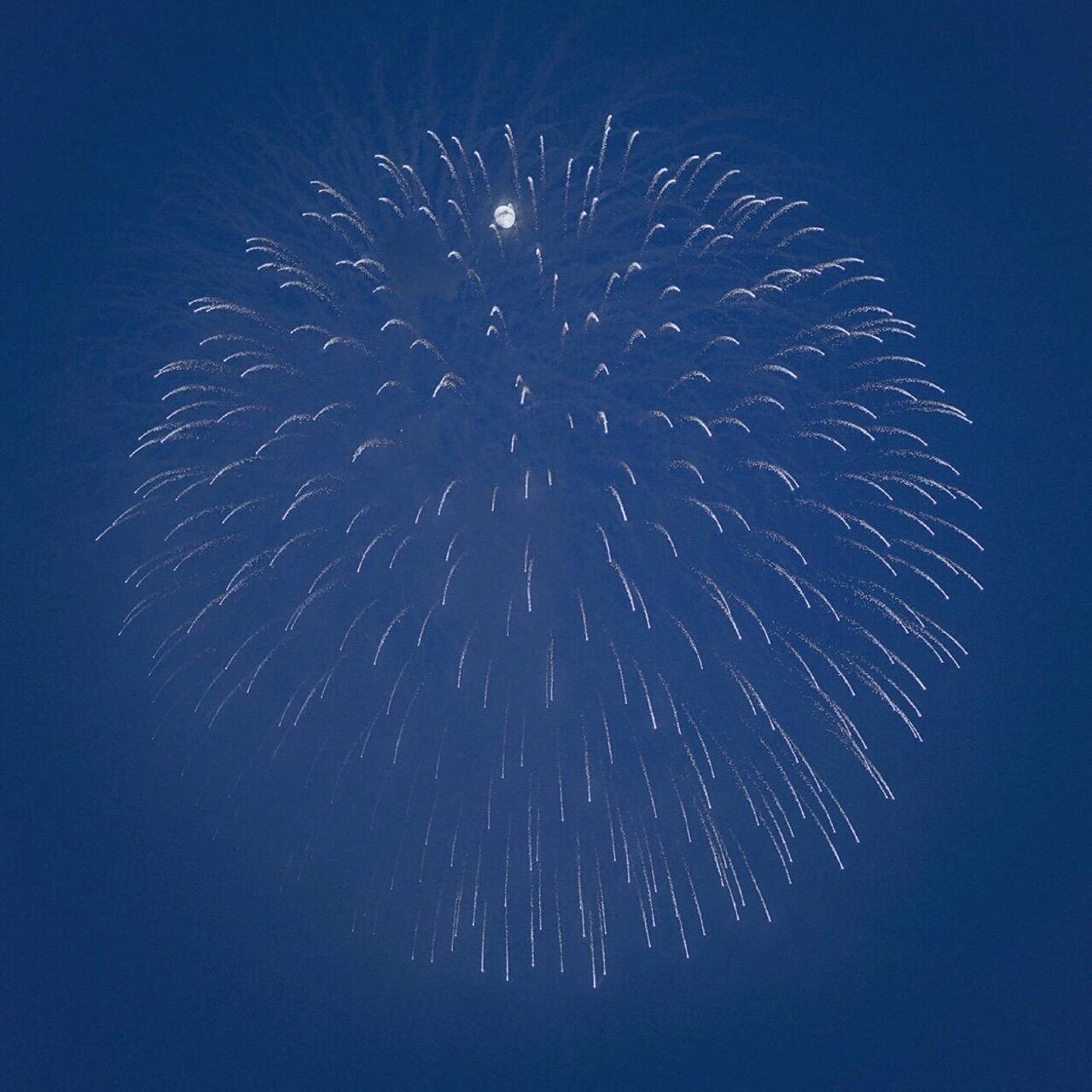 你用过哪些有趣或有意义的微信朋友圈背景图