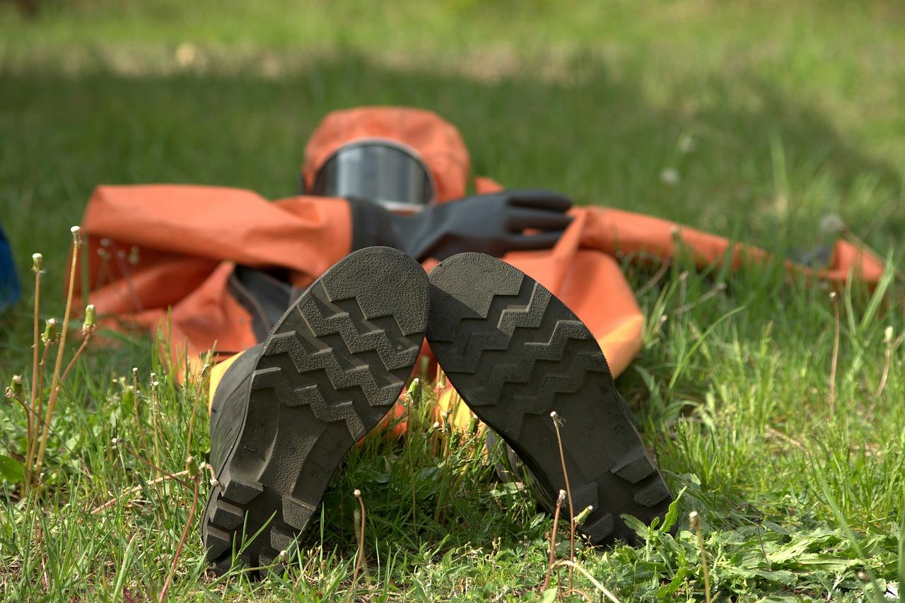 4. 鞋面防滑设计