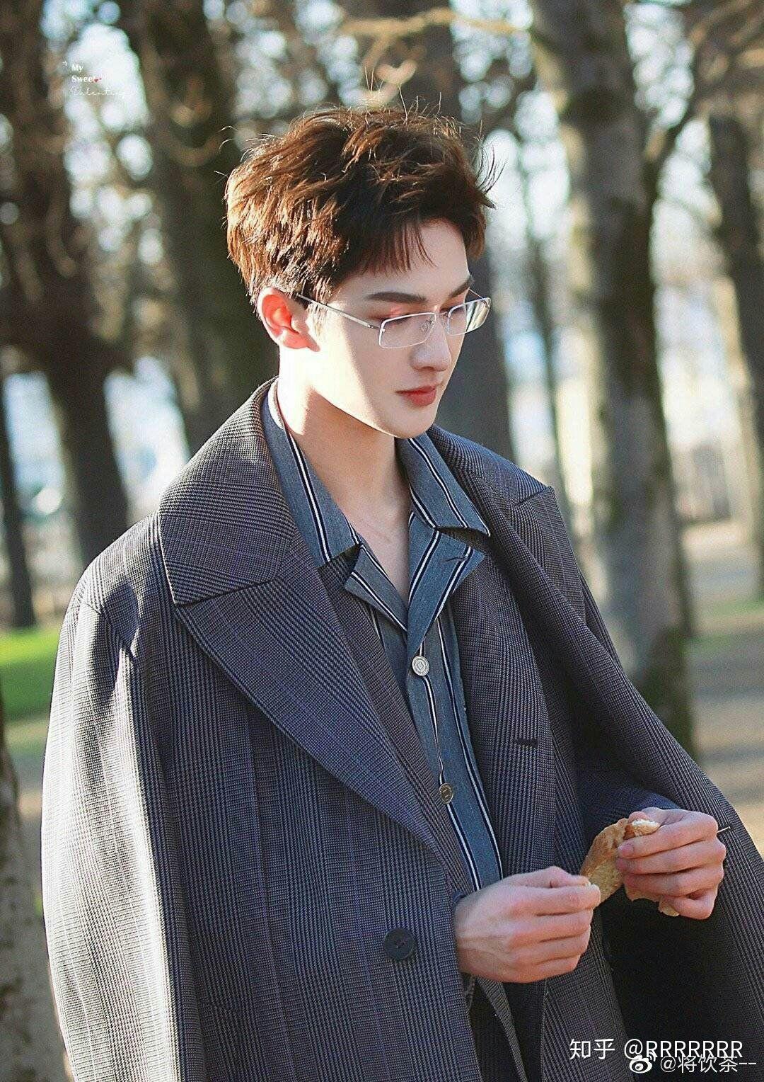 有没有哪些惊艳到你的男明星照片? - 知乎