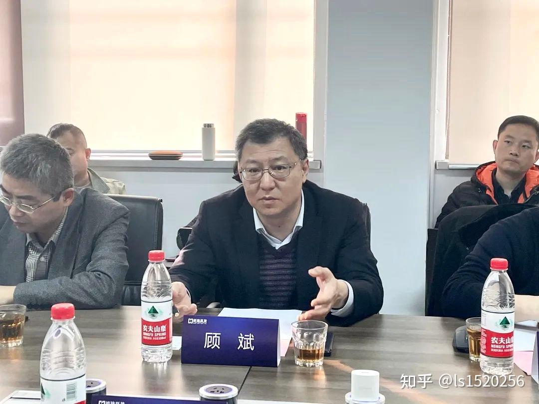 浦东新区金融局副局长 顾斌在此过程中,区块链对于大数据的确权,隐私