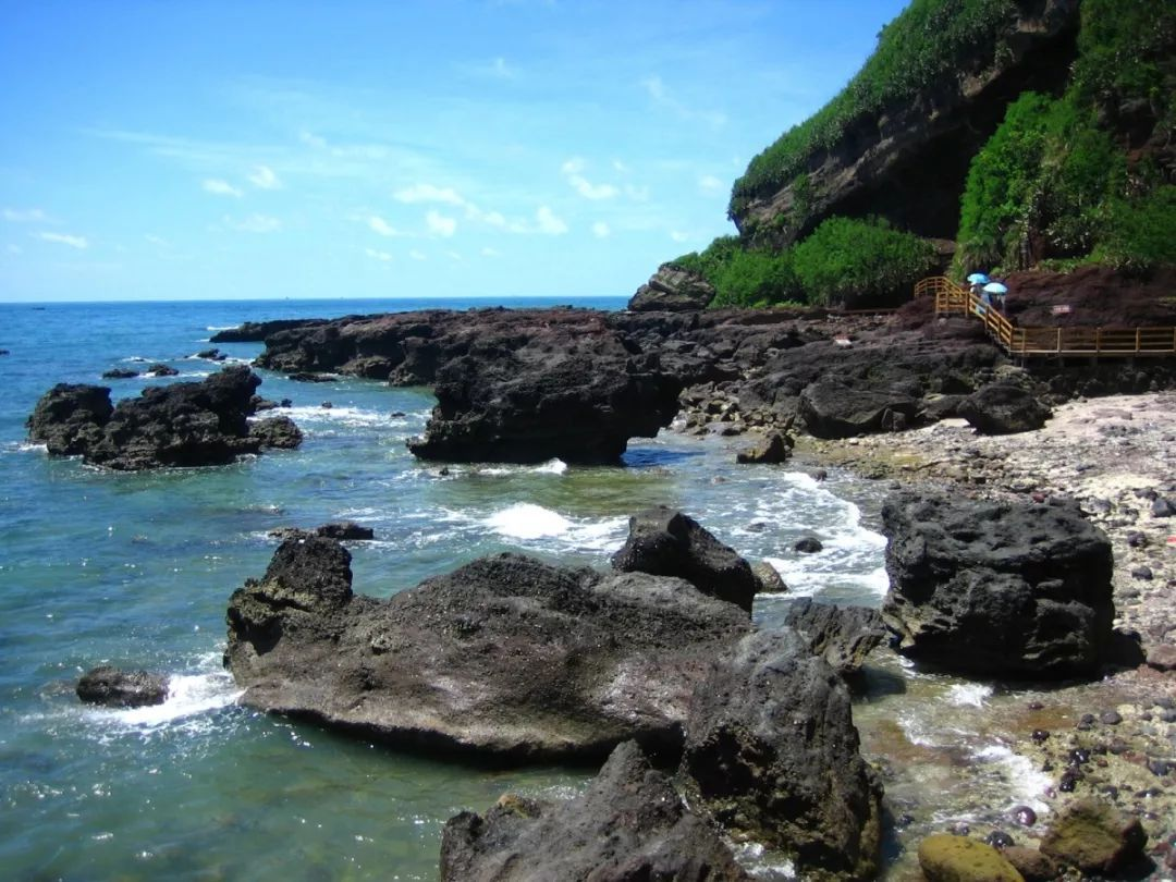 广西热门旅游景点北海涠洲岛旅游攻略低音号导游