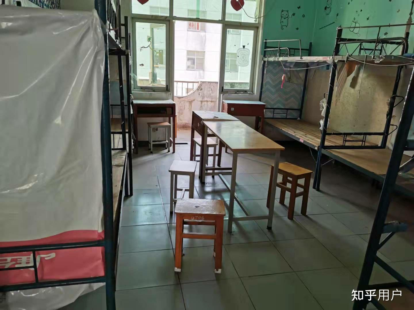 湖北职业技术学院怎么样宿舍学校有空调吗