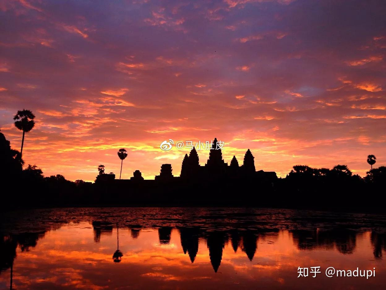 iphone怎么拍云好看 v2-9cd465043ce350f1a16eebc194fd9844_r.jpg