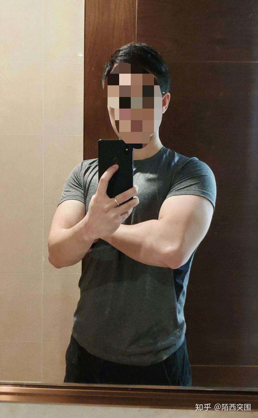 男生175身高150斤算胖嘛有在健身