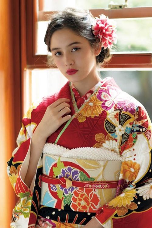 你见过穿和服最好看的日本女星有哪些