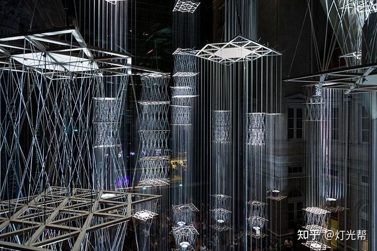 新加坡国家美术馆悬挂灯光装置floatingcity