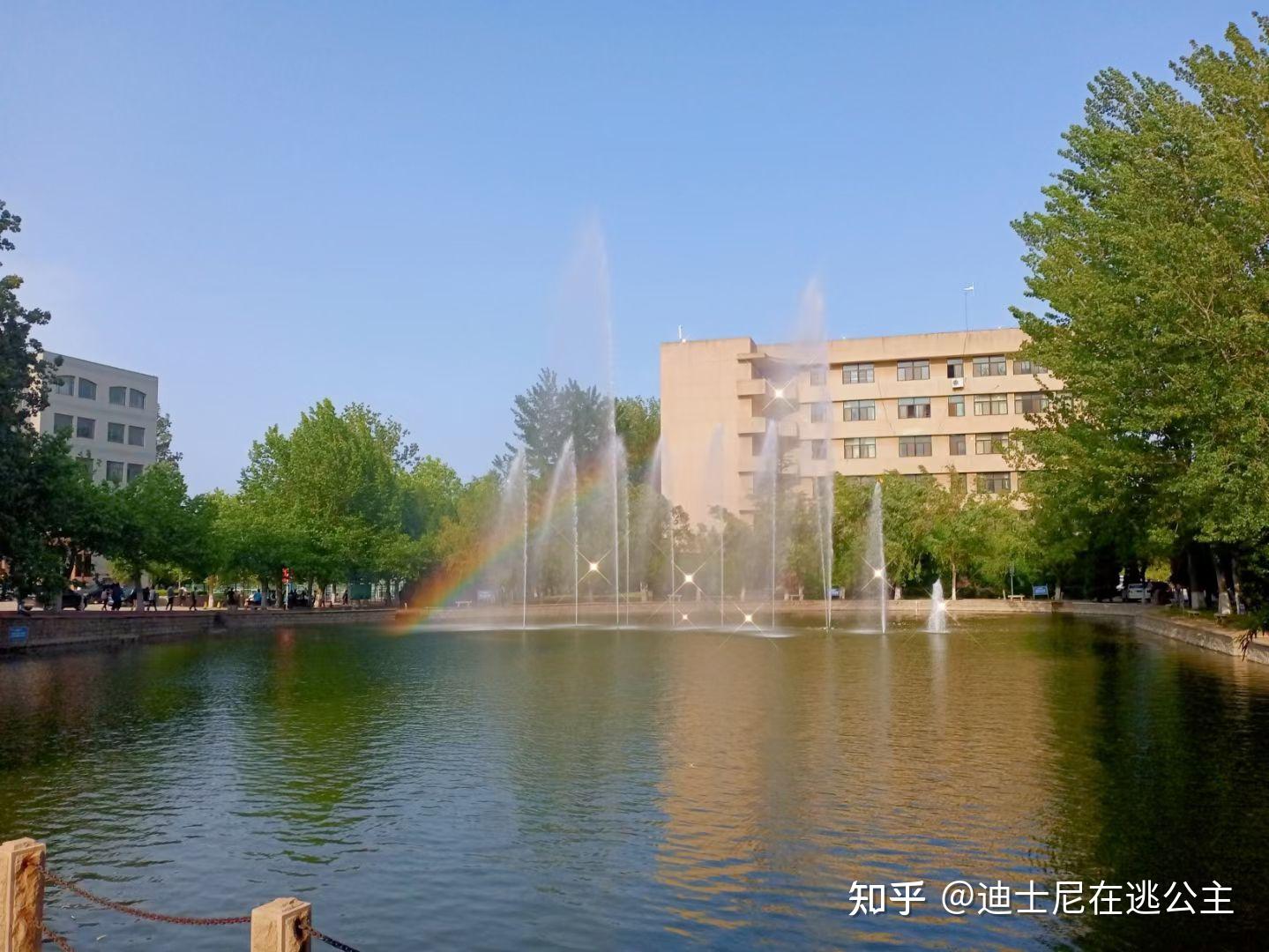 山东工商学院风景图片