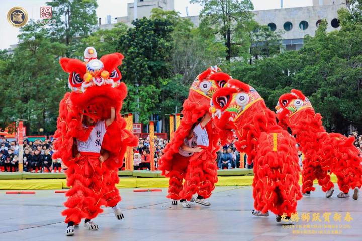 在开业舞狮表演中点睛采青有什么寓意 - 知乎