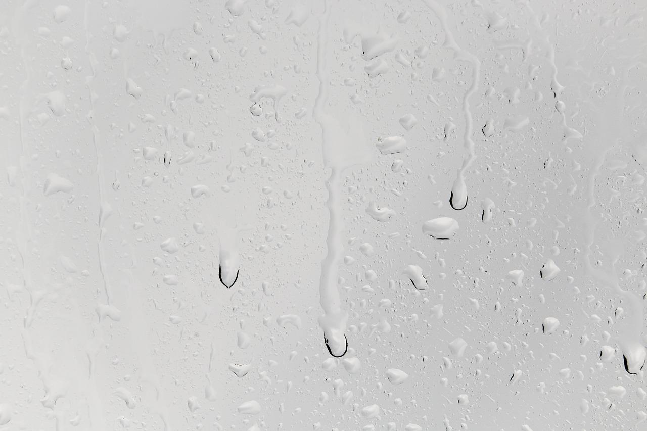 2. 温度影响蒸发