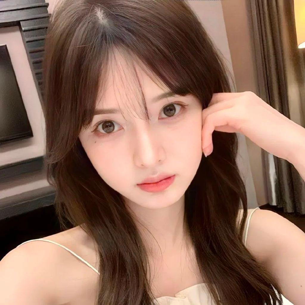 有没有很酷很拽的头像呀?(很酷很拽的图片女生)