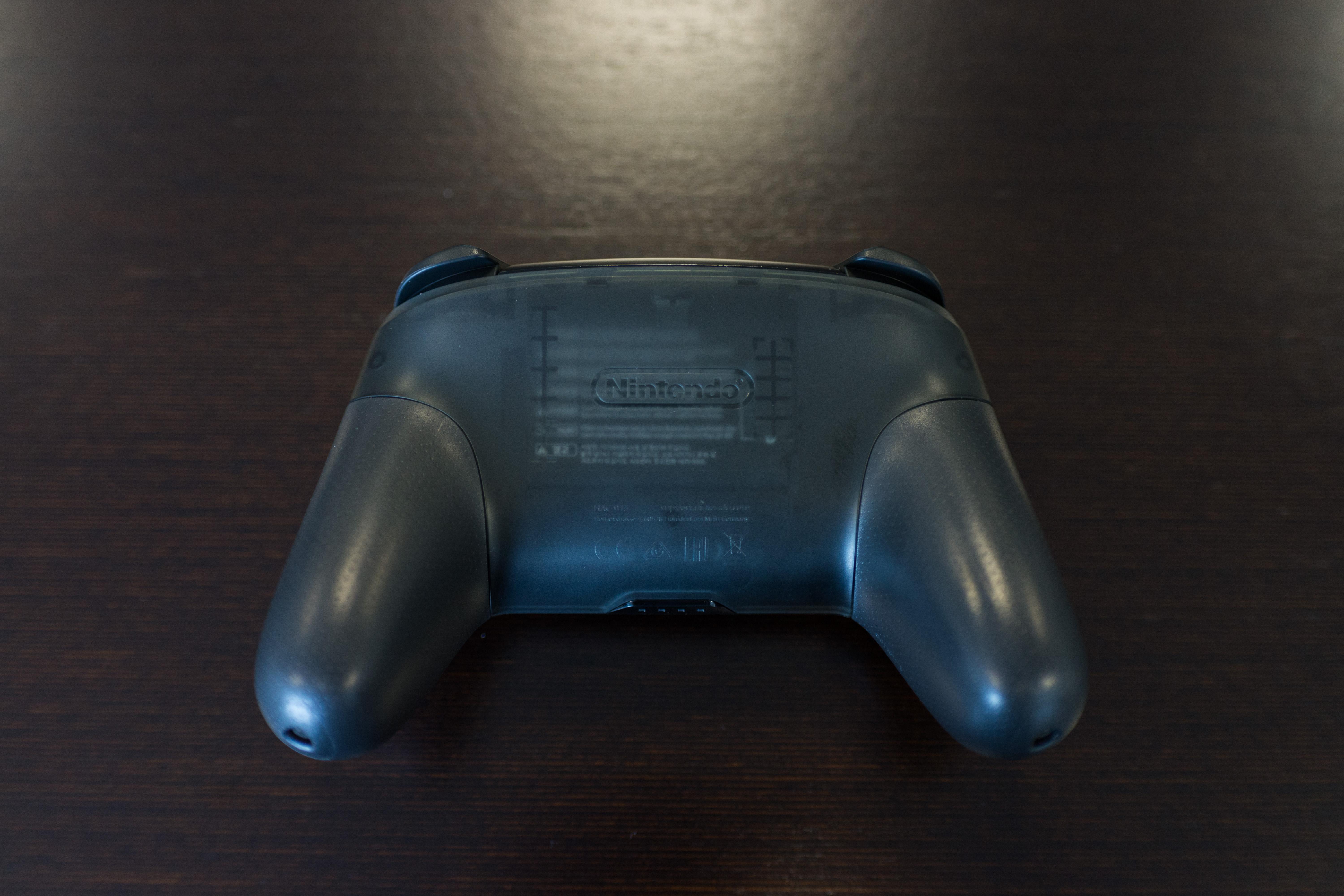 如何评价任天堂switch的Pro手柄?