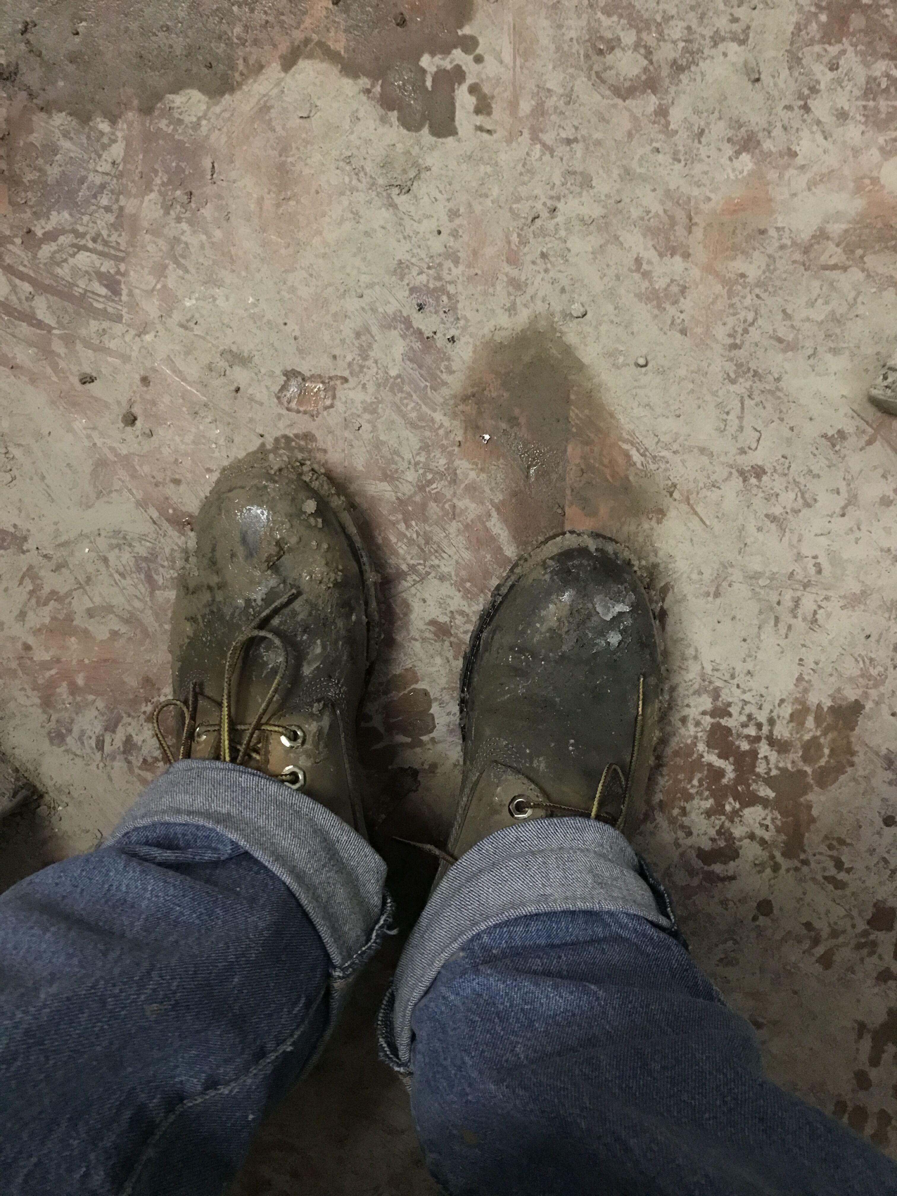 工地穿的鞋子需要清洁吗  显示全部