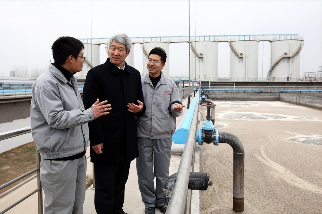 赵志全:将濒临破产药厂管理成营收百亿企业,鲁南制药传奇领头羊