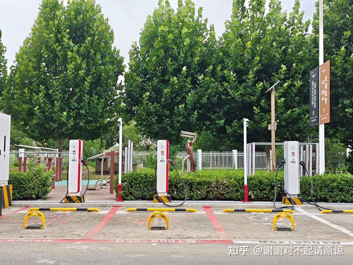 武清体育中心超充站:核心区“回血”新地标,吃饭文娱全不误
