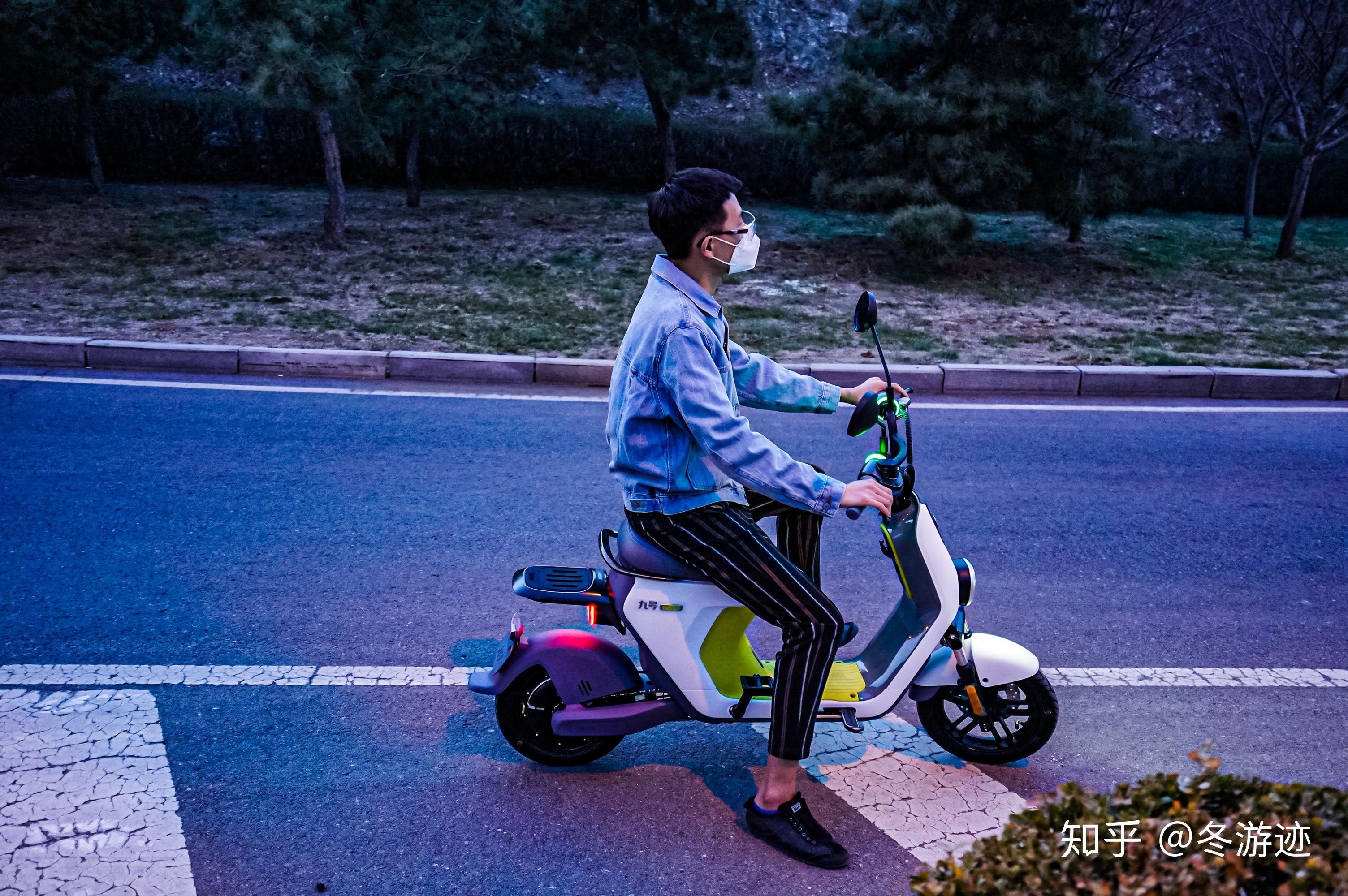 骑着九号电动c40去踏青做个追风少年