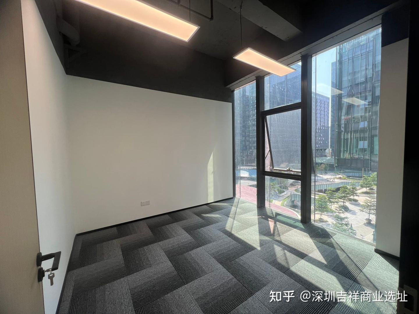 深圳宝安西乡甲级写字楼办公室出租 前海科兴科学园251平3+1隔间 - 知乎