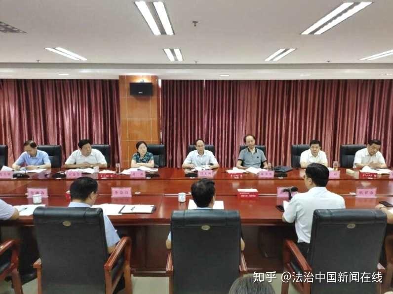 河南平顶山银保监分局组织召开鲁山县扶贫小额信贷座谈会