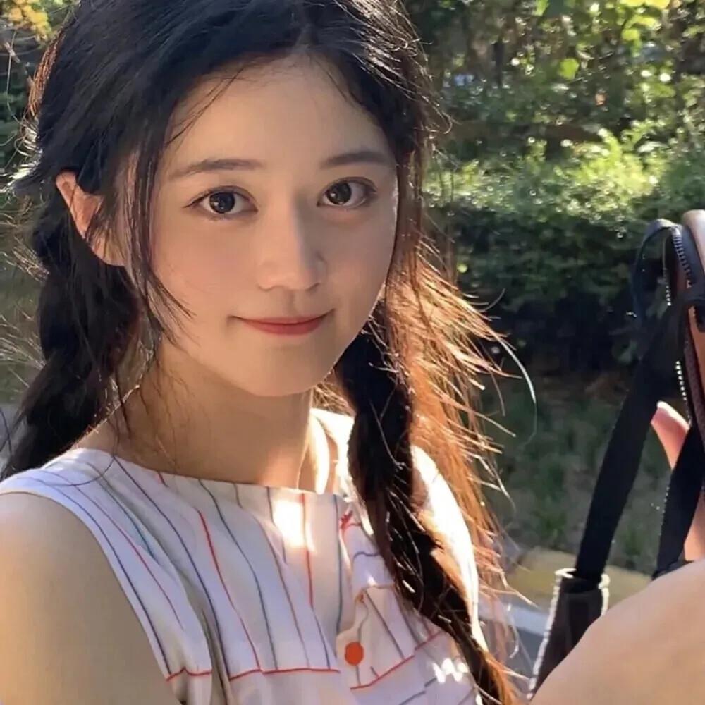 有什么好看的女生头像温柔简单