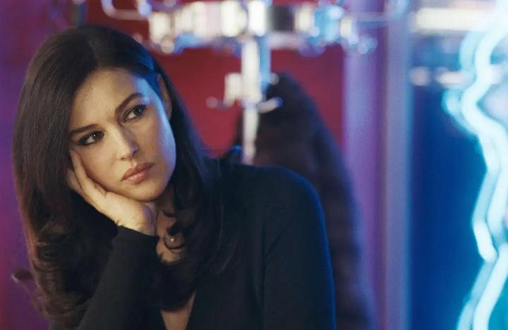 意大利女星莫妮卡贝鲁奇大尺度限制级电影二十二