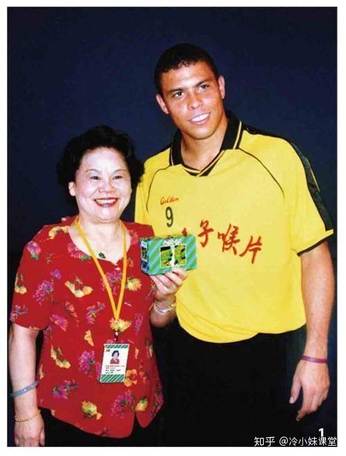 忽悠巨星打广告欠5000万不还74岁金嗓子江佩珍跌落神坛