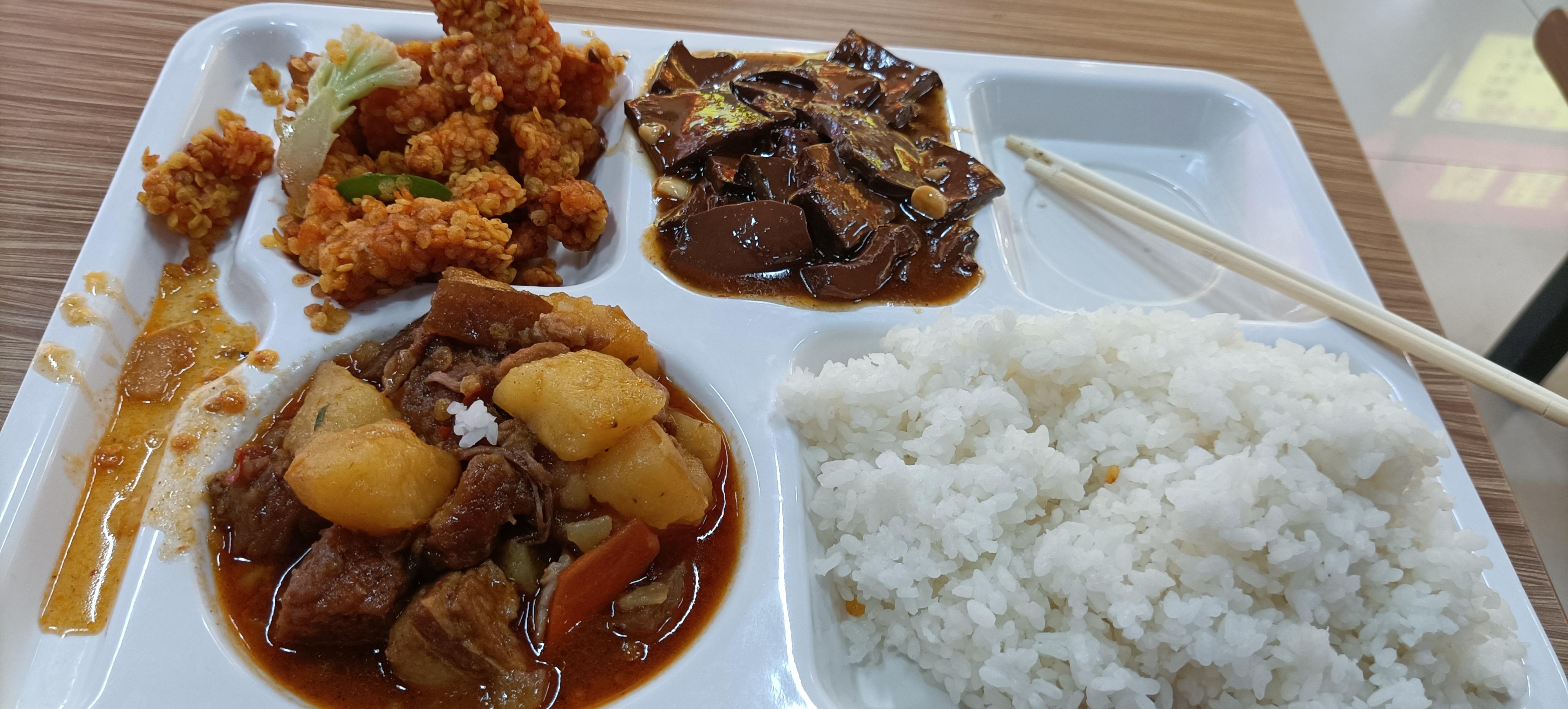 信阳学院环境怎么样? - 知乎
