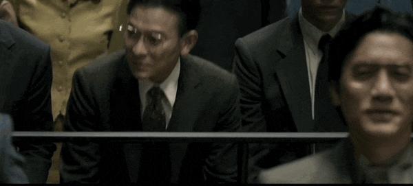 浮夸无聊?影帝将死?梁朝伟刘德华新片《金手指》不是烂片!