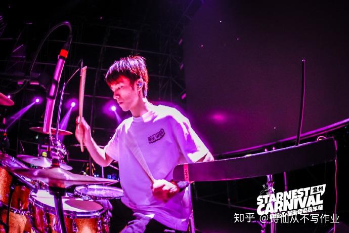 如何看待乐队霓虹花园