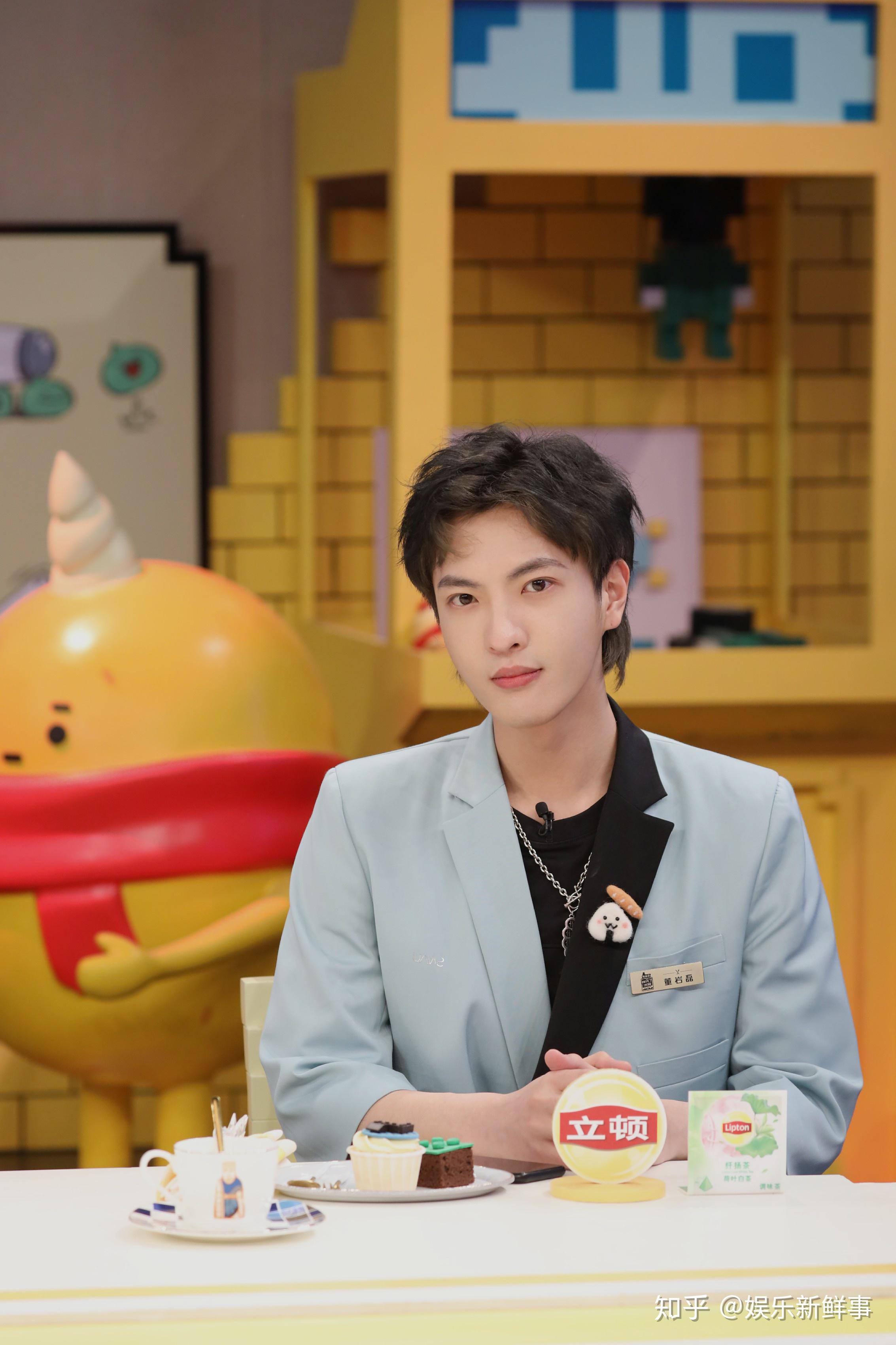 疫情之下,宅家的年轻人纷纷开始学习下厨,董岩磊也