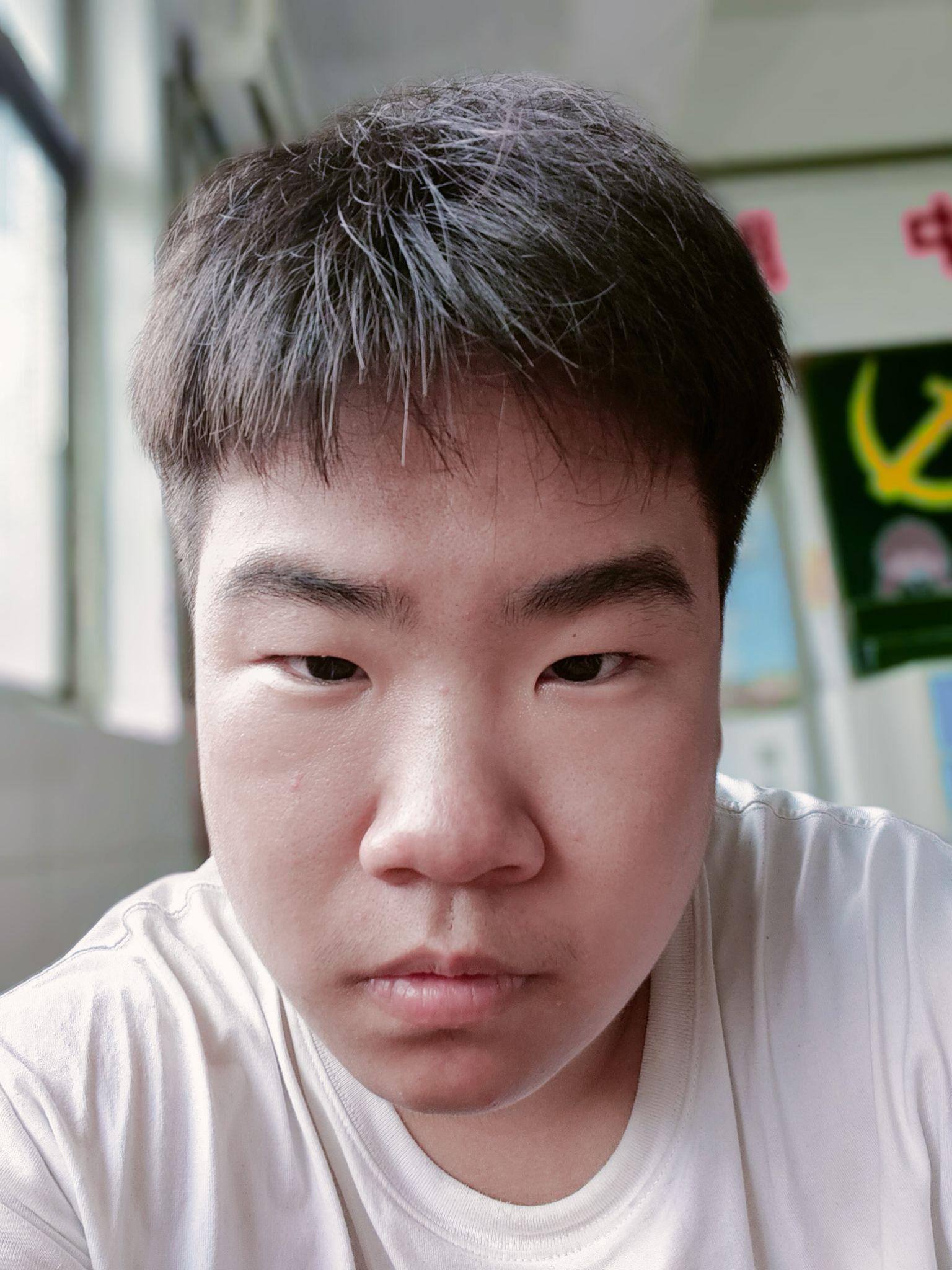 有没有长得丑的男生照片分享一下我想知道什么样算丑