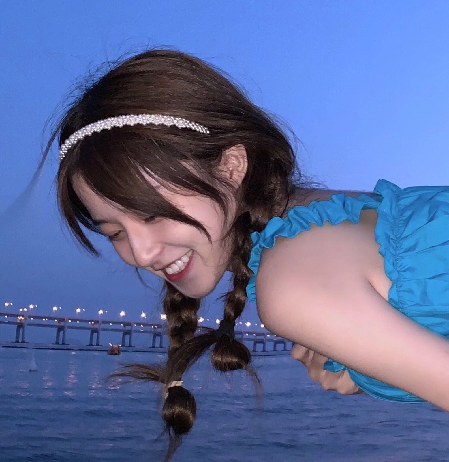 壁纸微信搜索公众号:浣熊壁纸原图以及更多句子/壁纸/头像