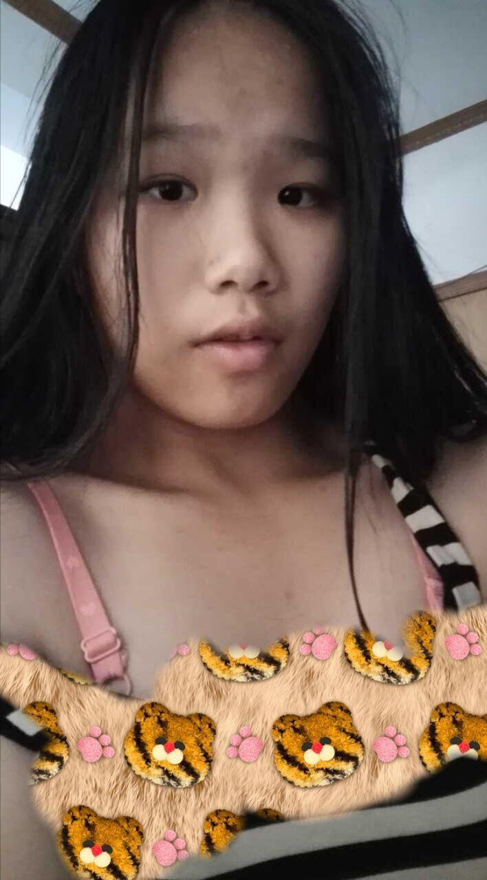 初中女生不穿内衣,弯腰被看到里面怎么办?大家有类似经历吗? - 知乎