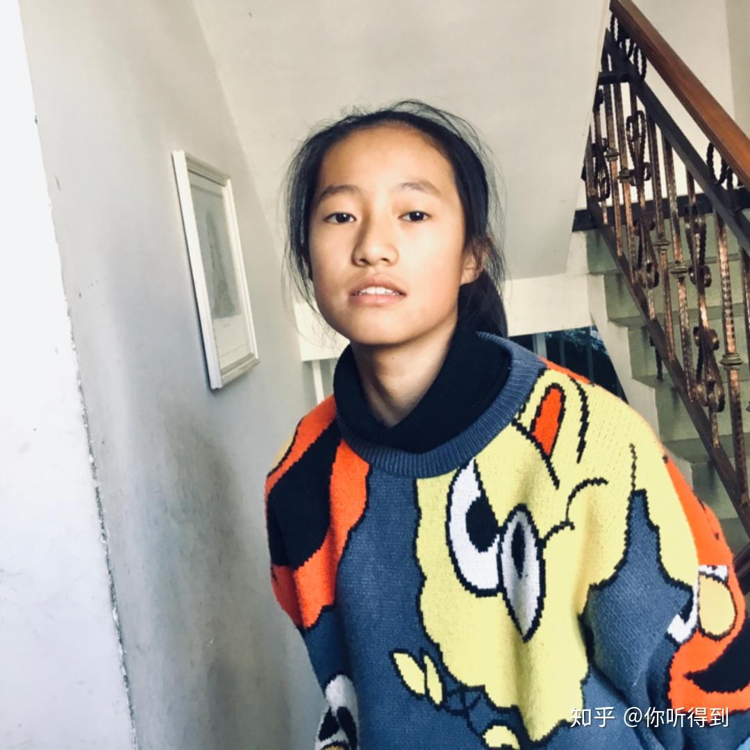 如何评价某音假酷女孩李诗彤? - 知乎