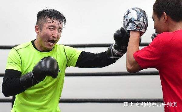 拳击器材介绍三拳击手靶