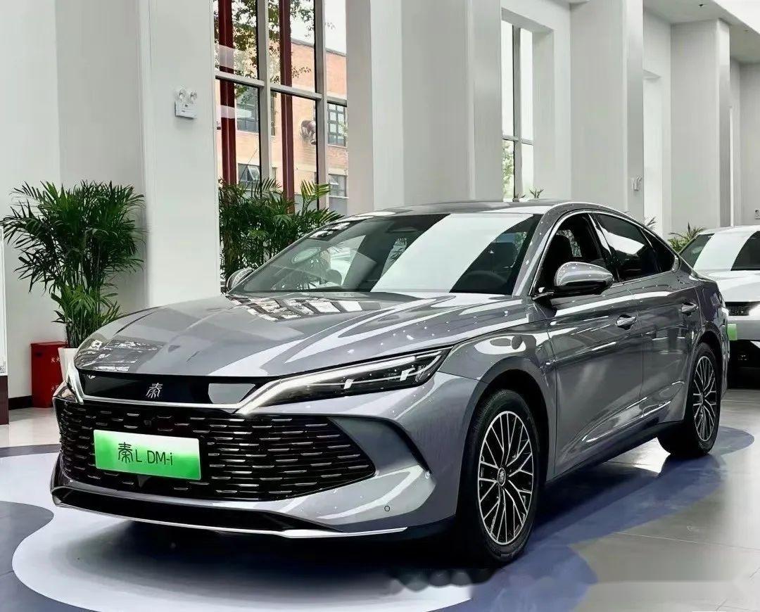 请看这款车:比亚迪秦L DMi智驾80km领先版的几种价格 - 知乎