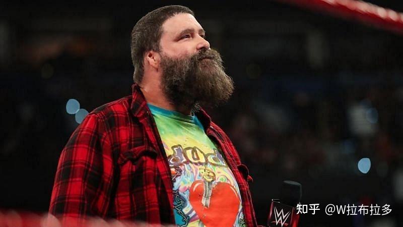 wwe名人堂成员mick foley(米克弗利)最近在facebook上上传了一段视频