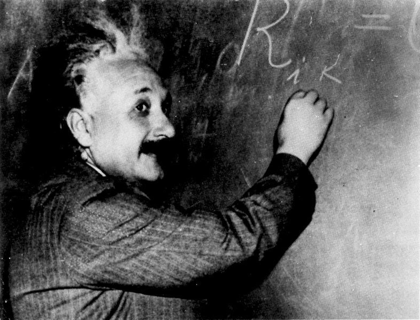 硬核科普：爱因斯坦晚年的大统一理论，以及失败原因-科学认识论-科学认识论-哔哩哔哩视频
