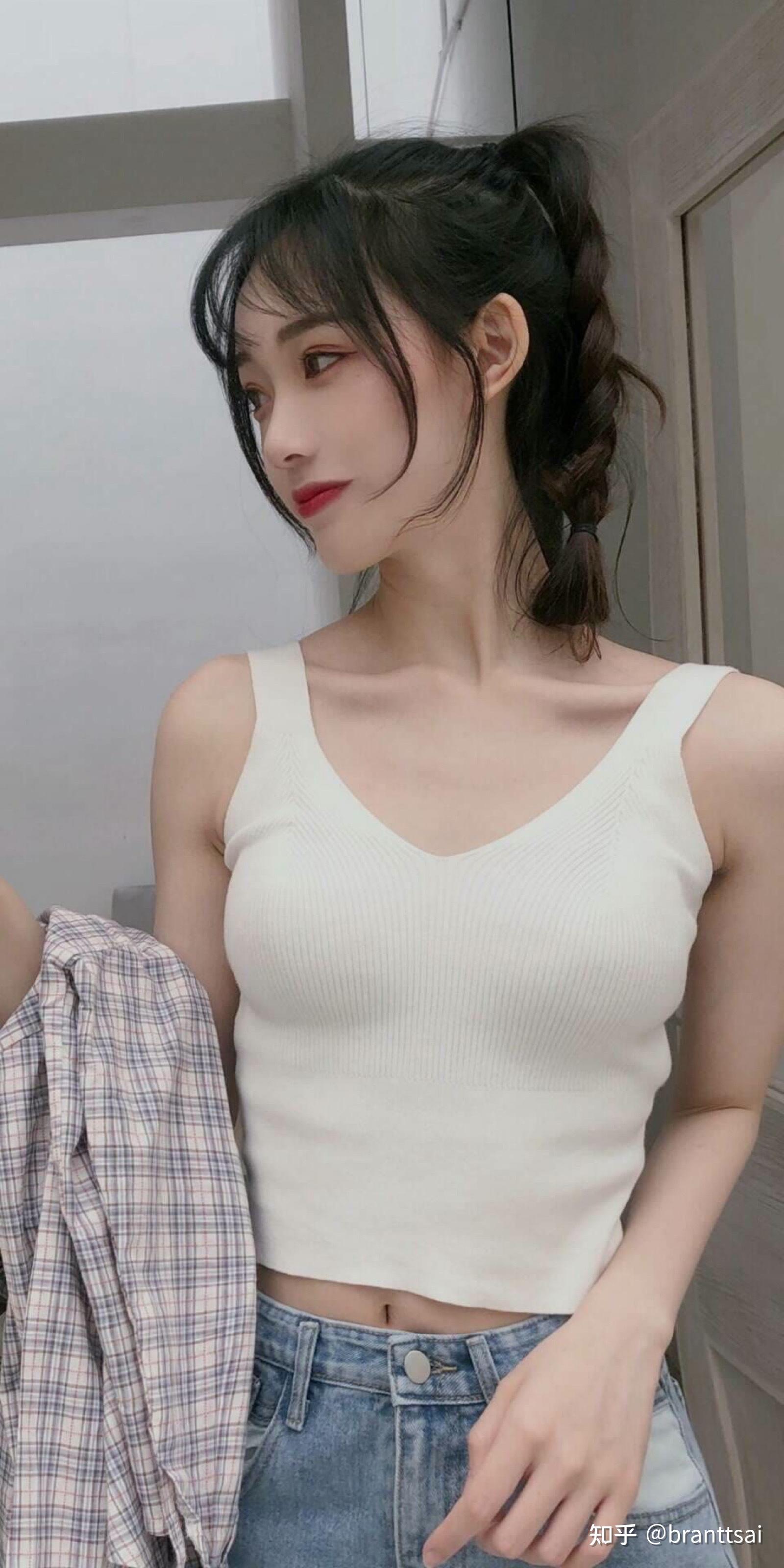 你有哪些好看到爆的美女壁纸图?