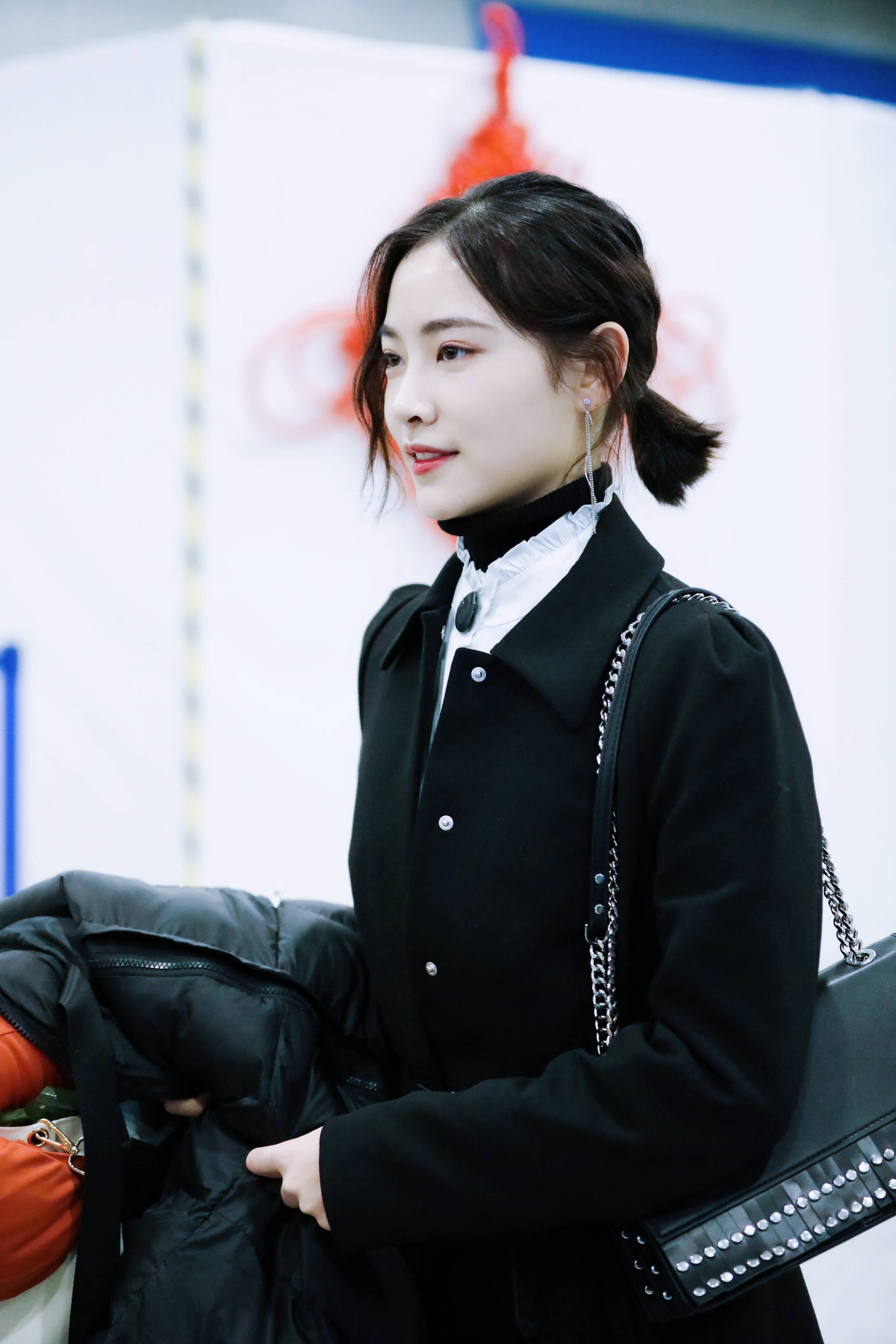 有哪些snh48许佳琪的好看的自拍饭拍和官方照