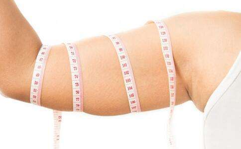 蝴蝶袖是什么手臂吸脂能解决蝴蝶袖问题吗