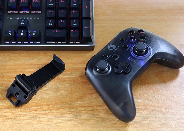 畅玩多平台游戏盖世小鸡t4pro手柄提升操控体验