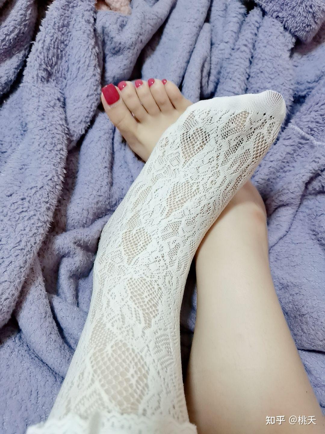 漂亮女生的脚是什么样子的? - 知乎