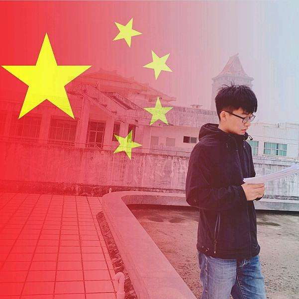 洒脱的枫叶Yee