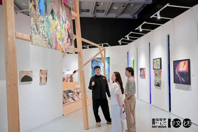 2025青年艺术100年度展 从