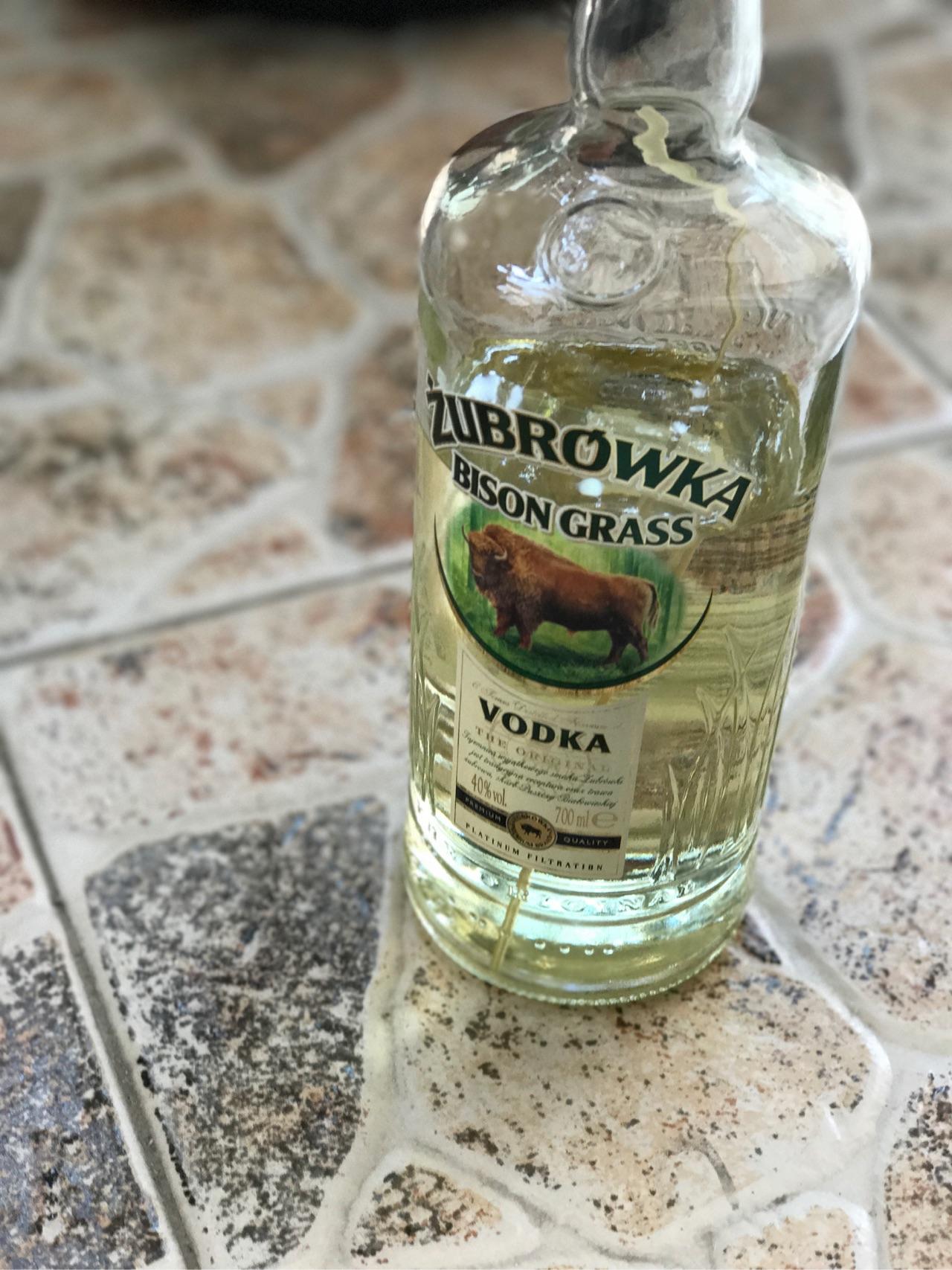 有听说过野牛草这个伏特加牌子么? - 知乎